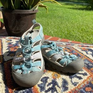 Keen Clearwater Hiking / Working Sandals